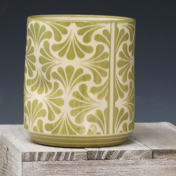 Bright green thumb rest cup