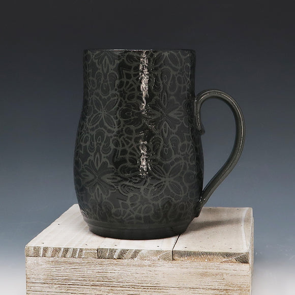 Mug 16oz- black on black Chloe pattern